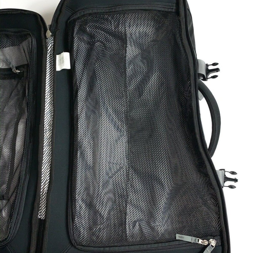 NEW Oakley MOPAR Medium Black Rolling Suitcase - Picture 6 of 8